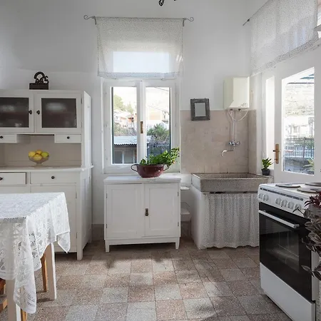 Holiday Home Capitain'S House Podgora Exterior photo